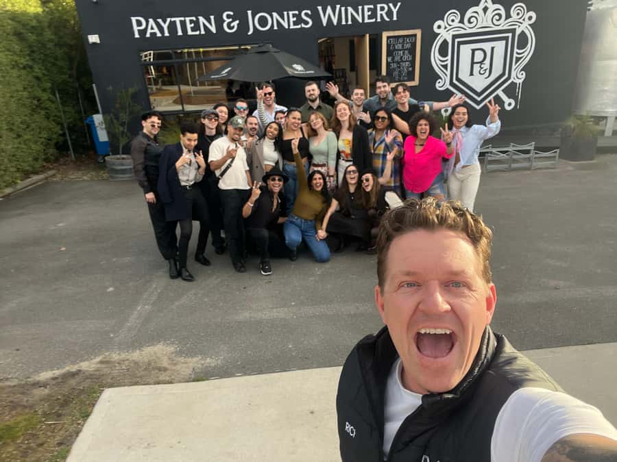 Melbourne: Yarra Valley Food, Wine, Chocolate & Gin Tour - The guide makes or breaks the day
