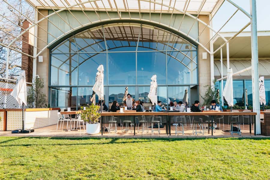 Melbourne: Yarra Valley Wine, Cider, Gin, Beer, & Choc Tour - The “nearby clusters” trick that keeps the day from dragging