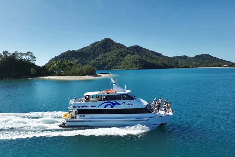 Mission Beach: Explore Dunk Island Day Tour - Priority boarding and morning tea: small comforts that save time