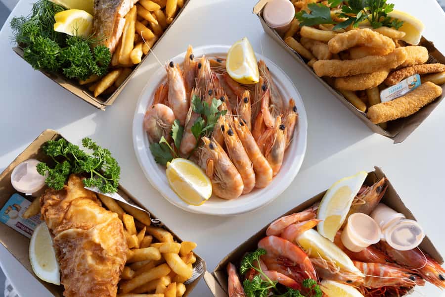 Mooloolaba: Seafood Lunch Cruise - Your included lunch: fish and chips, calamari, prawns, or a burger