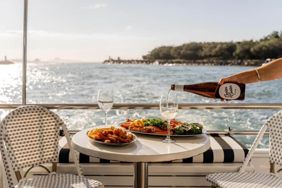 Mooloolaba: Seafood Lunch Cruise - The cruise route: canals, waterfront mansions, and local stories