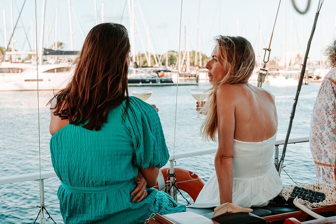 Mooloolaba Sunset Cruise with Live Music - Live acoustic music, tuned for conversation