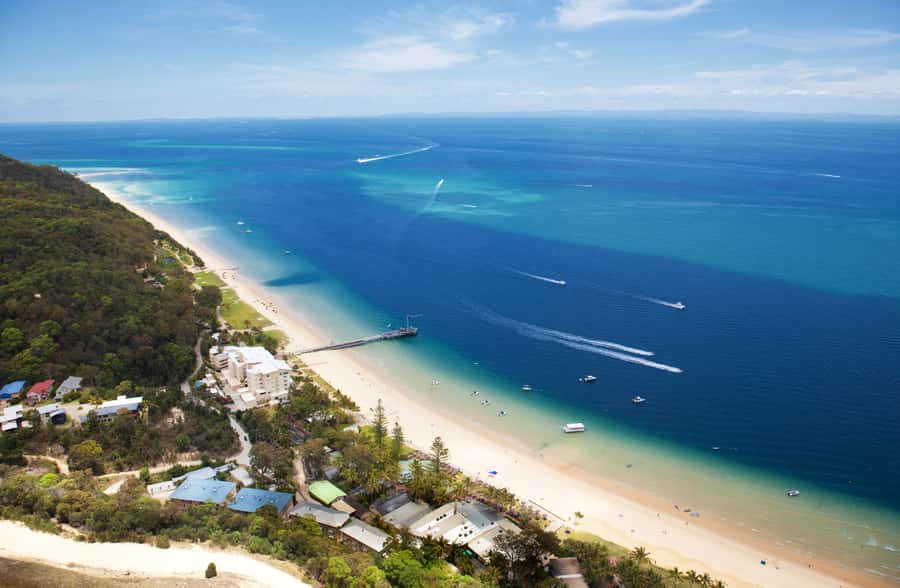 Moreton Island: Desert Safari Tour & Dolphin Viewing - Moreton Island in one jam-packed day (and why it works)