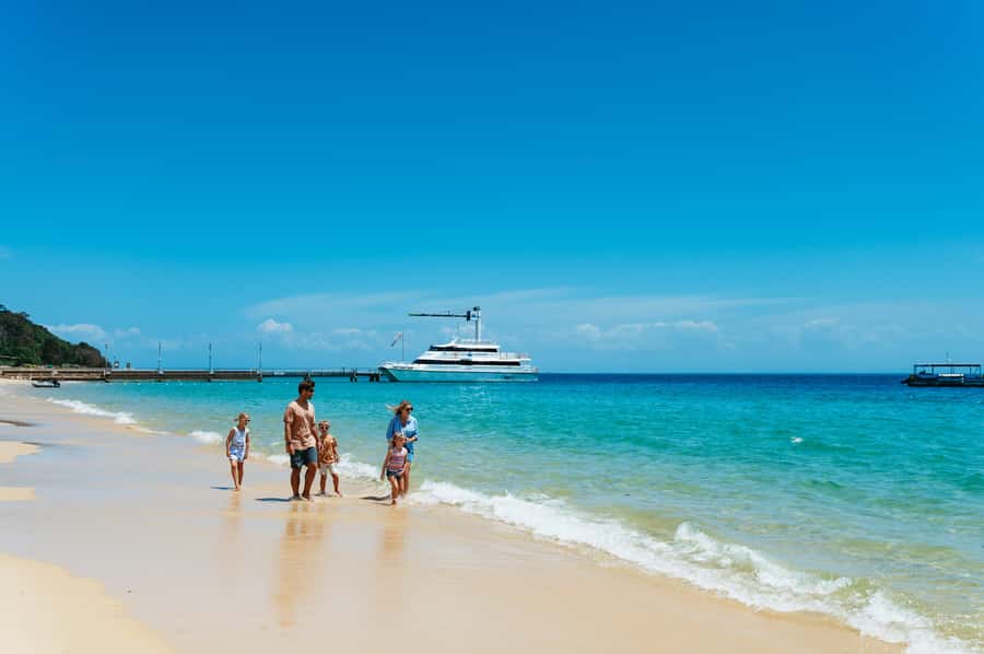 Moreton Island: Tangalooma Day Trip with Desert Safari - Returning to Brisbane: What 5:15pm Means for Your Evening