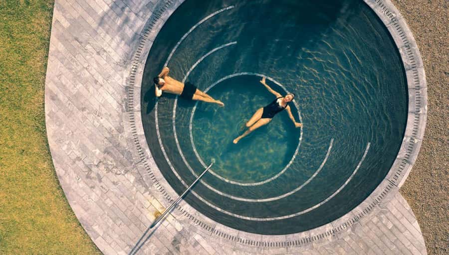 Mornington Peninsula: Alba Thermal Springs - Arriving and getting comfortable fast