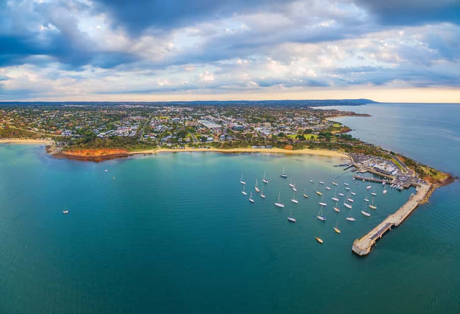 Mornington Peninsula Winery Bus Tour with Lunch & Wine - Lunch With a Glass of Wine: Why This Break Matters