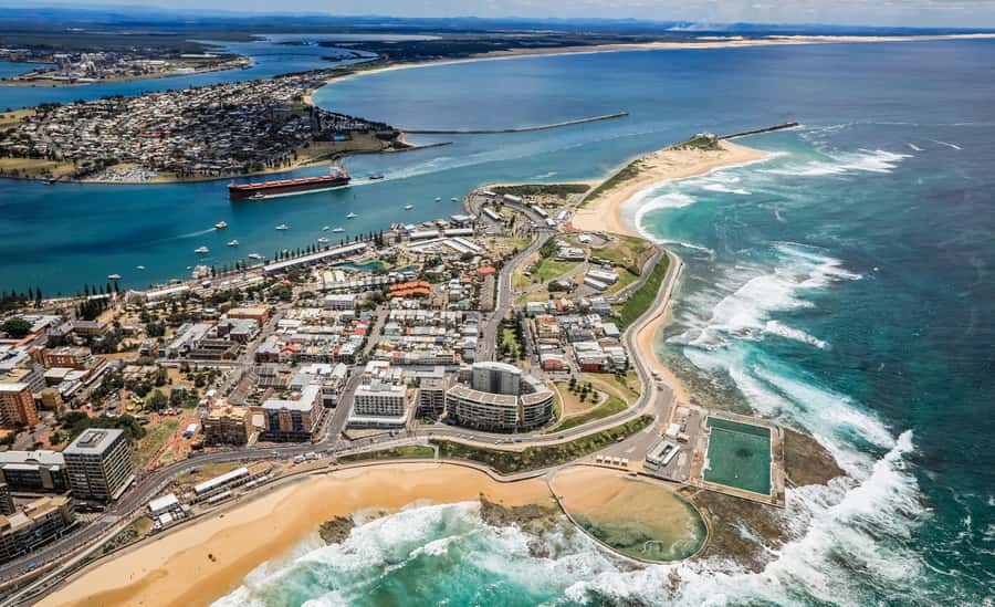 Newcastle City Tour: Coastal Charms & City Secrets -mini van - Getting your bearings fast in Newcastle (without rushing)