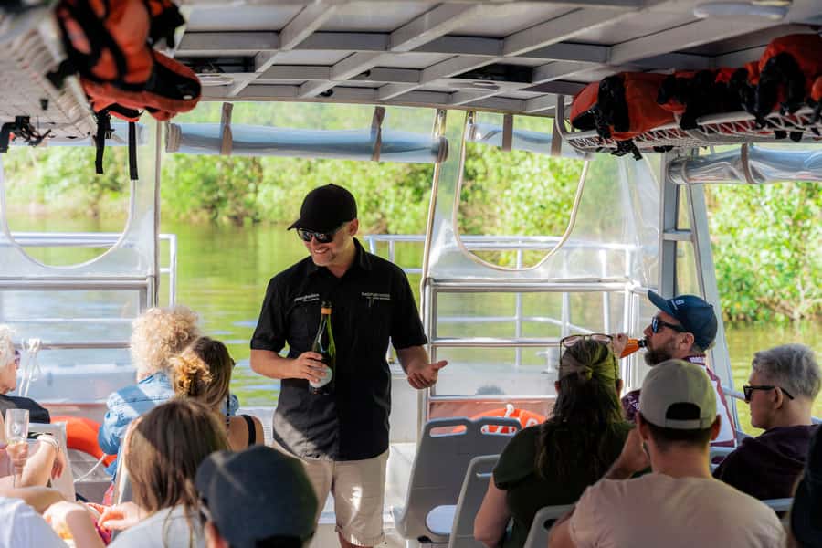 Noosa: Afternoon Cruise through the Noosa Everglades - What your 150-minute tour feels like in real time