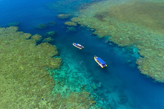 Ocean Rafting: Whitehaven Beach, Snorkelling & Hill Inlet Lookout - Northern Exposure vs Southern Lights, pick your day style
