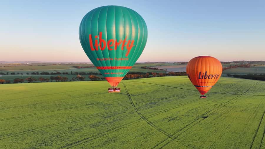 Perth: Avon Valley Hot Air Balloon Flight with Breakfast - Landing fields can vary, and that affects how the touchdown feels
