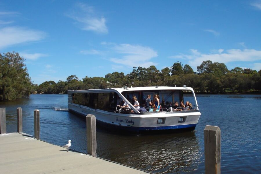 Perth: Full Day Swan Valley Cruise & Wine Tasting With Lunch - Who Should Book This Tour, and Who Might Want a Different Style