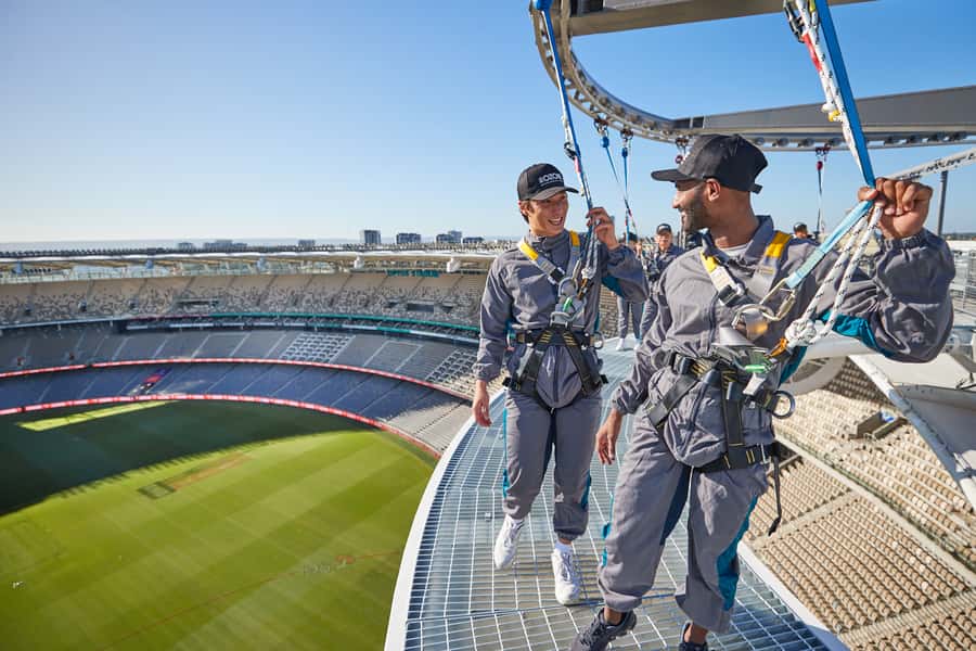 Perth: Optus Stadium Rooftop Vertigo Experience - Walking the Outer Rim for 10 Metres Without Handrails