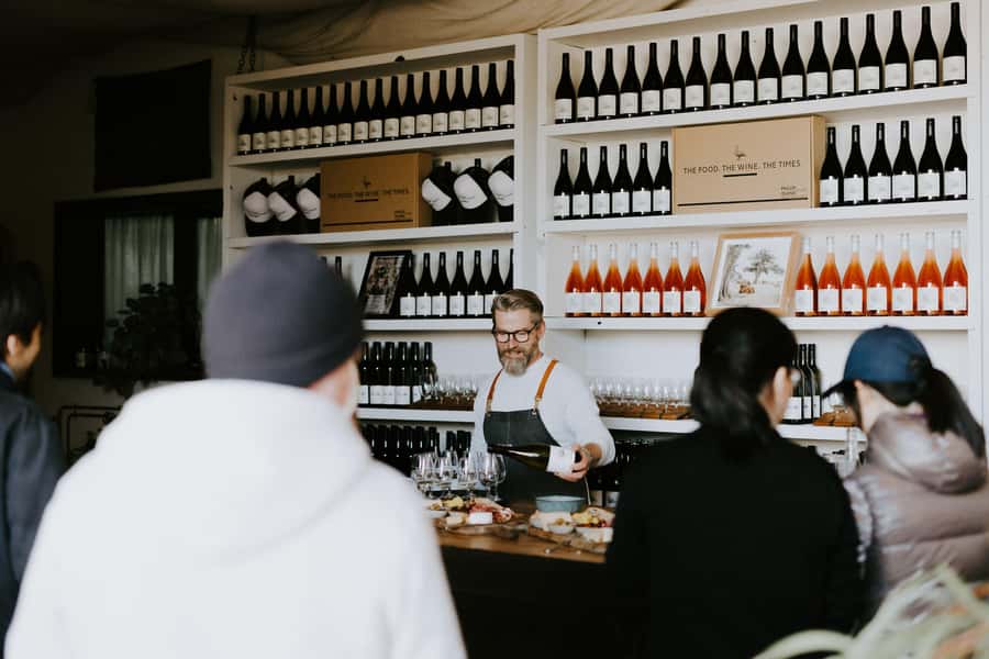 Phillip Island: Wine, Wildlife & Penguins with Gourmet Feast - Summerlands Beach and Penguin Parade: the nightly ritual