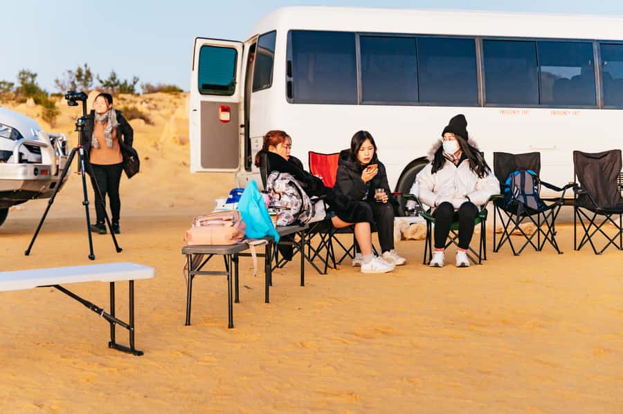 Pinnacles Desert: Sunset BBQ & Stargazing Tour +Sandboarding - Stargazing with telescopes and astro binoculars, plus phone tips