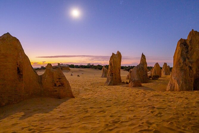 Pinnacles Sunset Stargazing Dinner Experience Small Group Tour - Guilderton Lookout: your first real taste of coastal WA views
