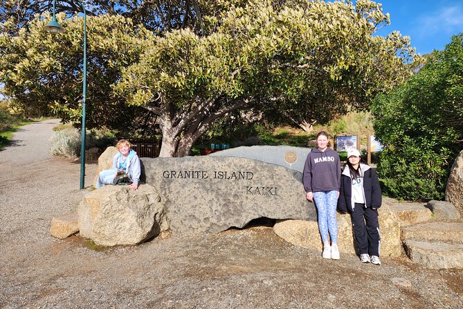 Premium Victor Harbor, Port Elliot and d'Arenberg Minibus Tour - d’Arenberg Cube: art-first design and tasting rules that are clear