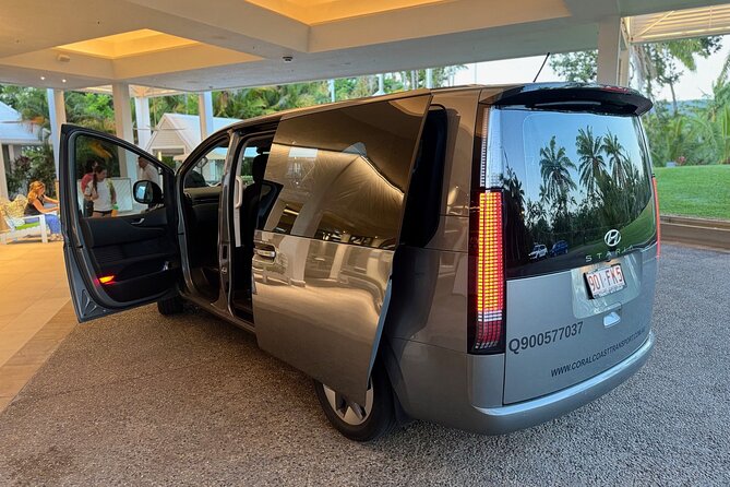 Private Transfer - Cairns Airport to/from Cairns CBD - Vehicle Size and Luggage Rules for Up to 6