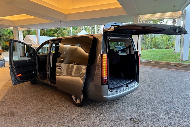 Private Transfer - Cairns Airport to/from Cairns CBD - Local Tips and the Free Information Booklet That Helps You Plan