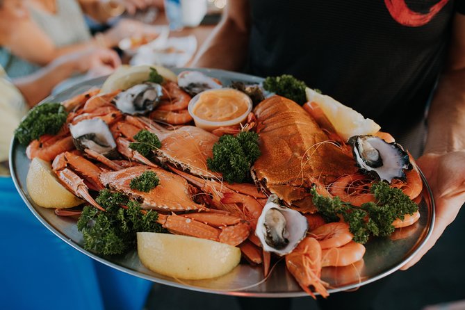 Seafood Lunch Cruise - The crew and onboard vibe: why people keep coming back