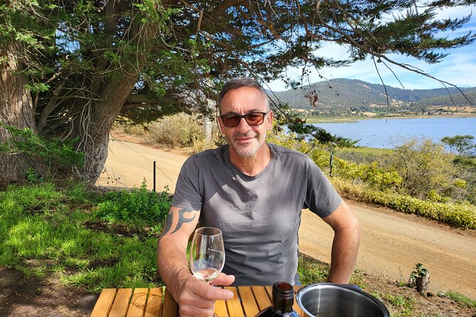 Signature Wine Tour - Hobart & SE Tasmania - A small-group wine day across the Derwent and Coal River Valley