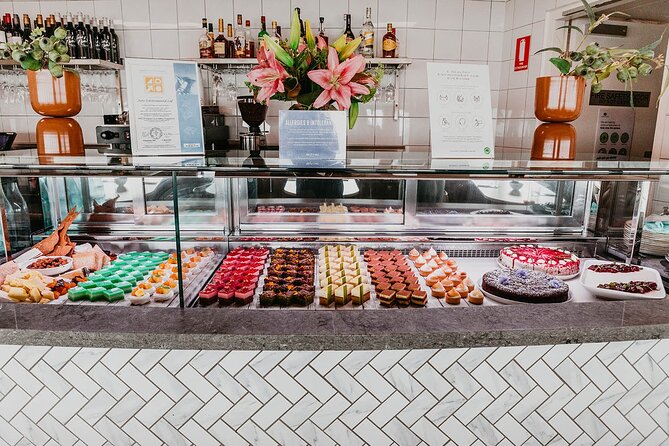 Skyfeast Dining Experience at Sydney Tower - Buffet lunch vs buffet dinner: what’s on offer and how to approach it