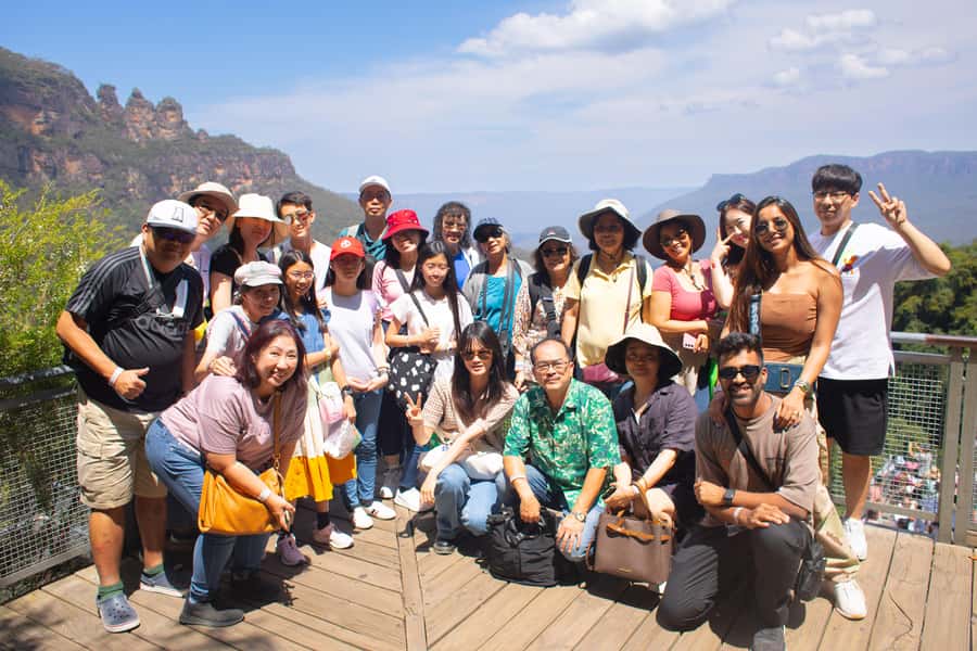 Small Group: Zoo, Blue Mountains, Scenic World Mandarin Tour - Small-group coach comfort, plus the Chinese-language reality