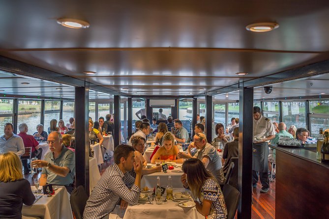 Spirit of Melbourne Dinner Cruise on the Yarra River - The 4-course dinner that actually fills you up