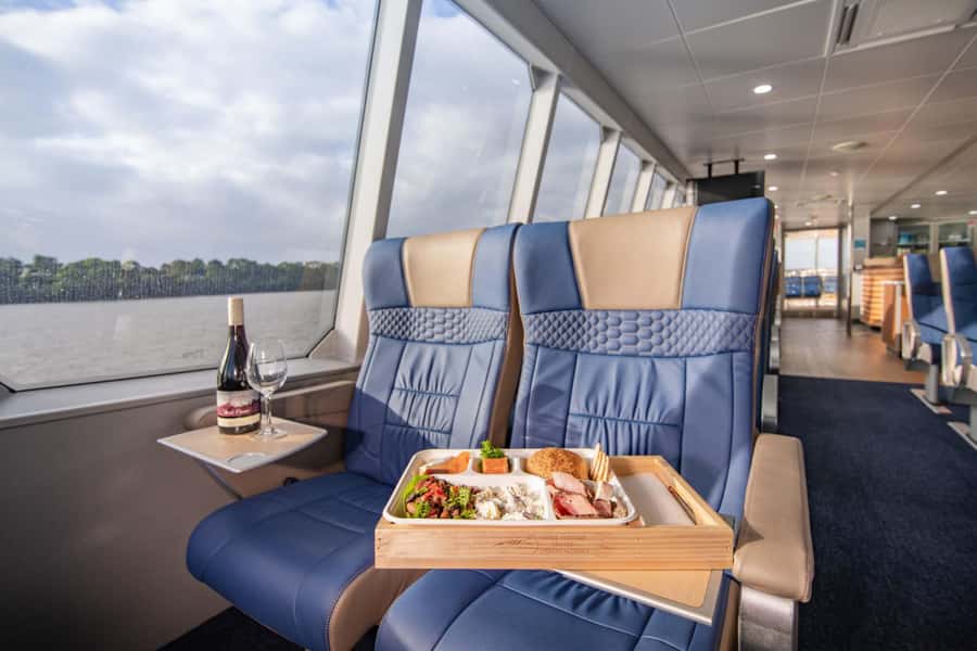 Strahan: World Heritage Cruise on Gordon River with Lunch - Lunch and onboard comfort: more than just a free meal