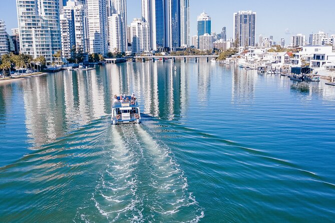 Surfers Paradise, Gold Coast Jet Boat Ride: 55 Minutes - Captains, Commentary, and Handling Motion Sickness