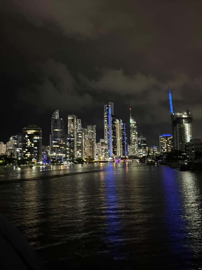 Surfers Paradise Sightseeing City Lights Cruise - Who should book this cruise, and who might not love it