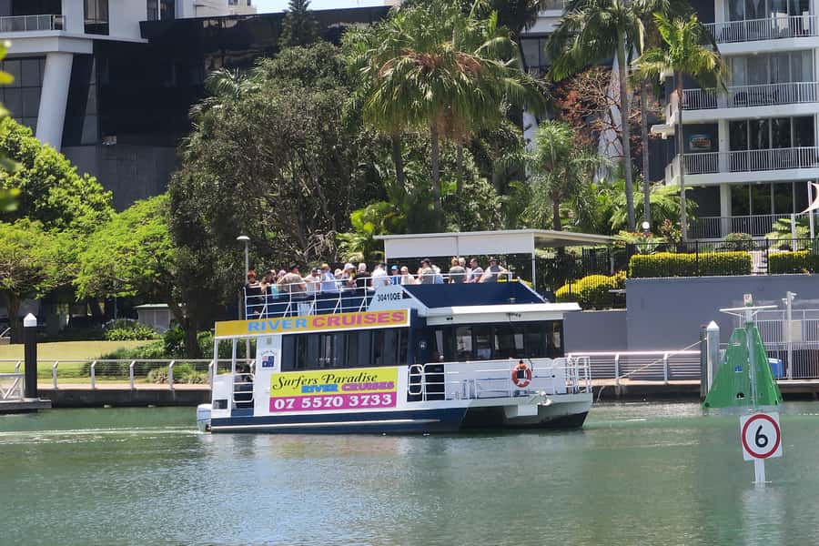 Surfers Paradise: Sightseeing Midday River and Canal Cruise - Cruising Surfers Paradise waterways: what you actually see