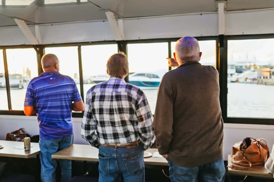 Surfers Paradise: Sightseeing Sunset River Cruise - Comfort and Practical Tips for a Smooth 90 Minutes