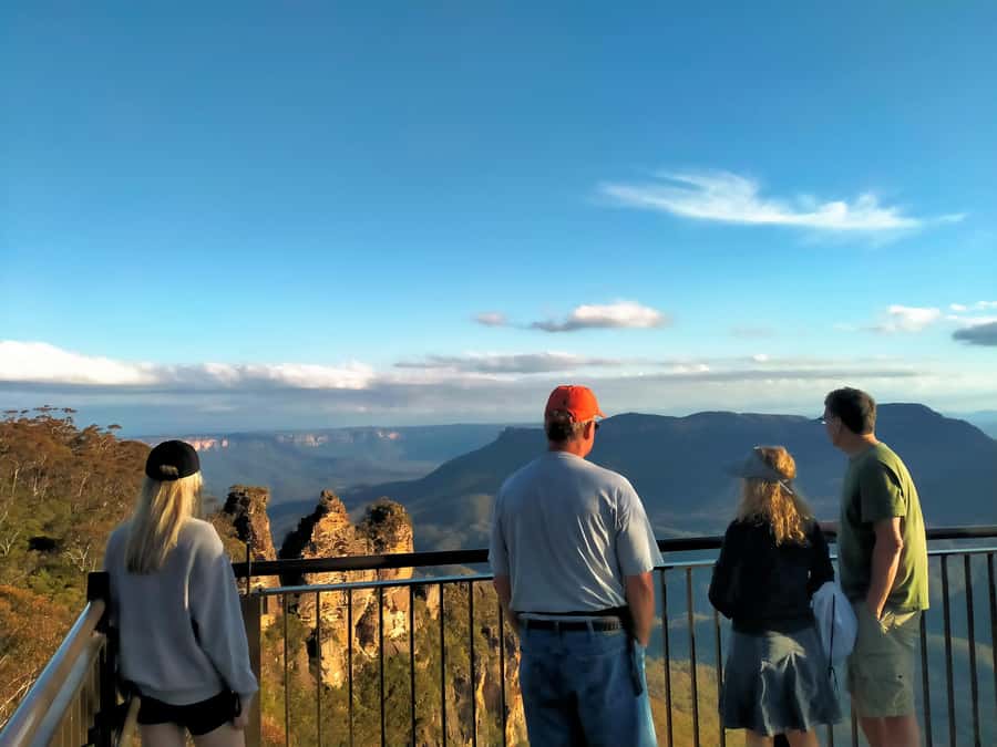 Sydney: Blue Mountains Late Start: Walks, Wildlife & Dinner - Pickup locations in Sydney: meet points you’ll actually find