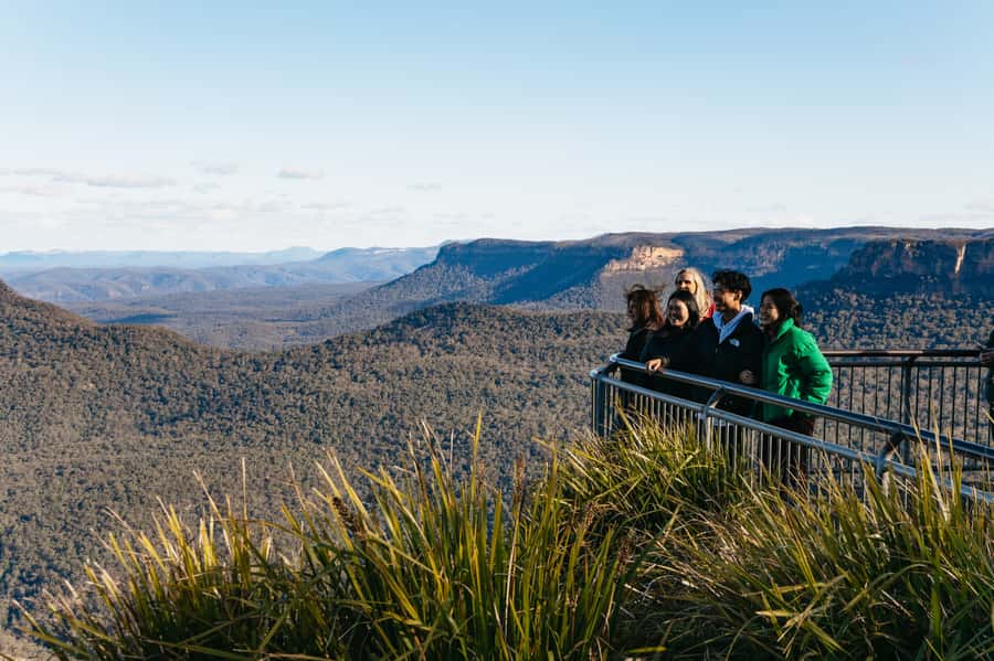 Sydney: Blue Mountains Wildlife & Bushwalk Small-Group Tour - Featherdale Wildlife Park: your first taste of Down Under up close