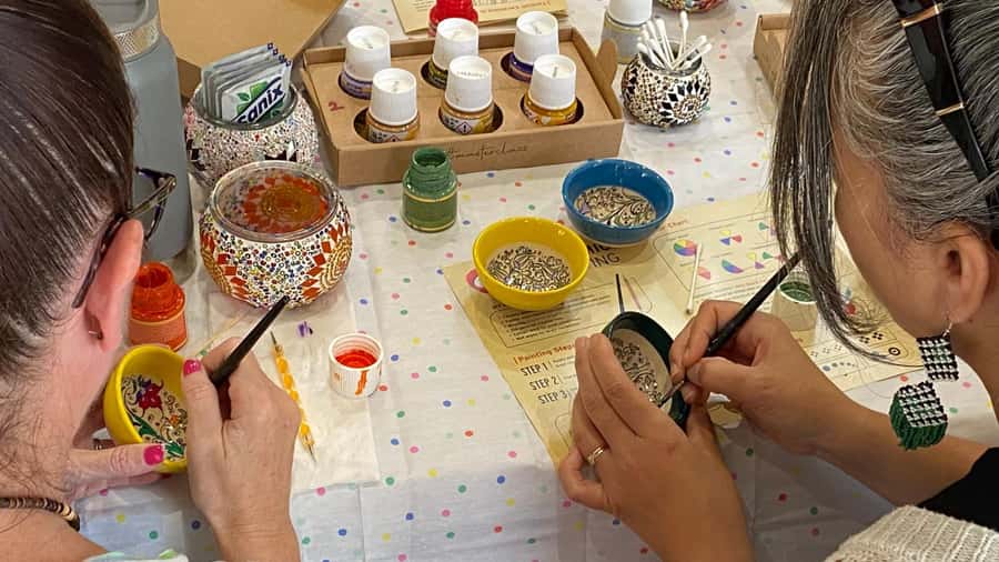 Sydney: Ceramic Plates & Bowls Paint and Sip Classes - Guidance that keeps it beginner-friendly