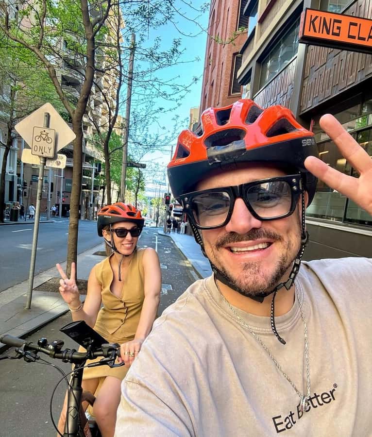 Sydney: Electric Bike Rental & Wheel Explorer Audio Guide - Harbour Bridge, Circular Quay, and Opera House at e-bike speed