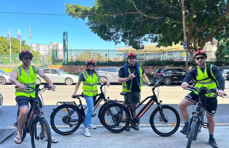 Sydney: Electric Bike Rental & Wheel Explorer Audio Guide - The Royal Botanic Gardens and Mrs Macquarie’s Chair pause