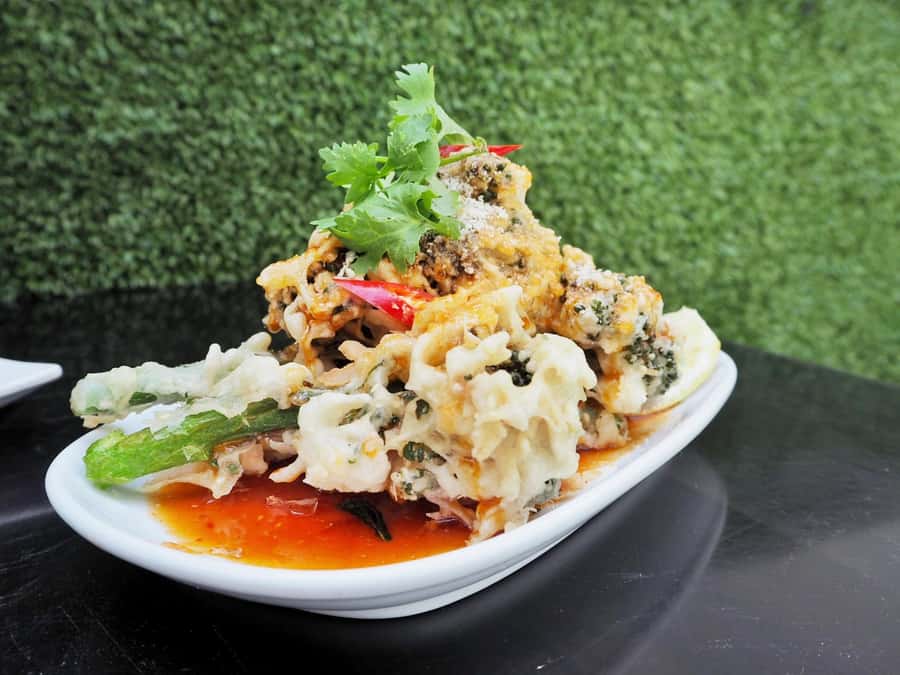 Sydney: Food Tour in Surry Hills with 8 Local Food Tastings - The food lineup: 6-plus tastings that map immigration to your plate