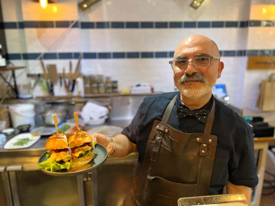 Sydney: Food Tour in Surry Hills with 8 Local Food Tastings - Price and value: is $113 worth 3 hours of tastings?
