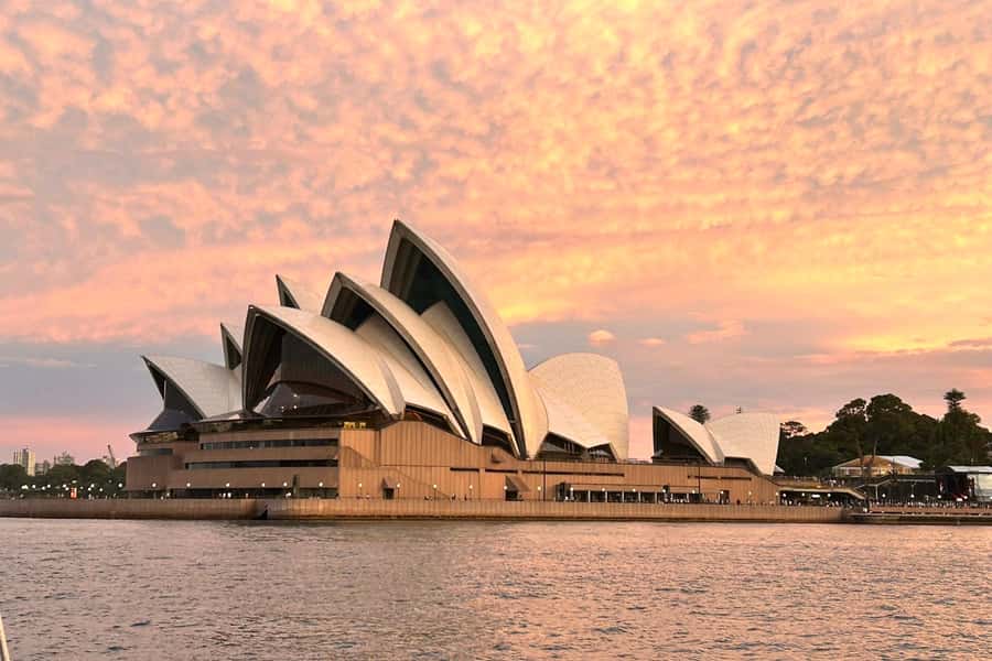 Sydney: Golden Glow Sunset Harbour Cruise with 1 Drink - Golden hour on the luxury catamaran Heaven (what it feels like)