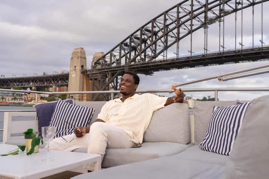 Sydney: Golden Glow Sunset Harbour Cruise with 1 Drink - Food, your included drink, and how the onboard bar changes the mood