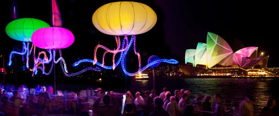Sydney Harbour: 30 Minute Slow Jet Boat Vivid Cruise - Meeting point and how to not lose time at the start