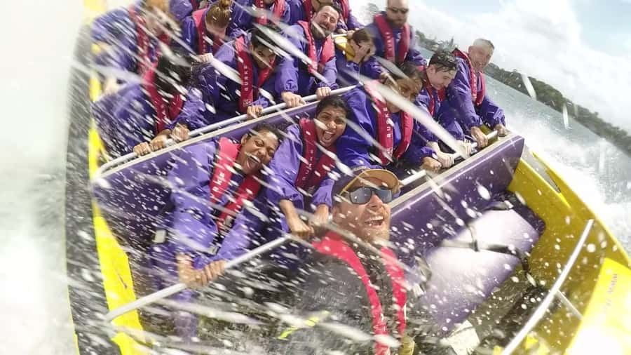 Sydney Harbour: 45-Minute Extreme Adrenaline Rush Ride - Wet-Weather Reality: Ponchos, Spray, and What to Bring