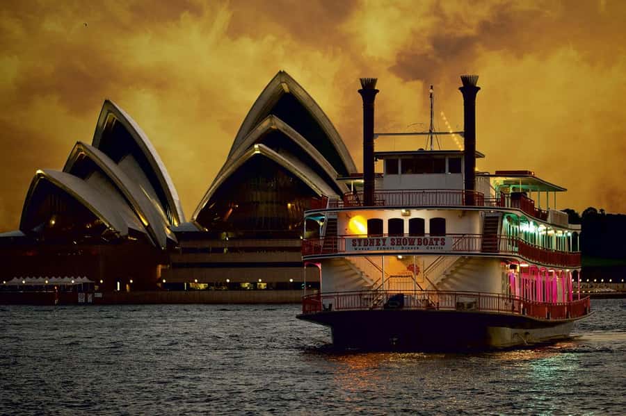 Sydney Harbour: Cabaret Cruise with 3-Course Dinner - Your 3-Course Dinner: What “Restaurant-Style” Looks Like