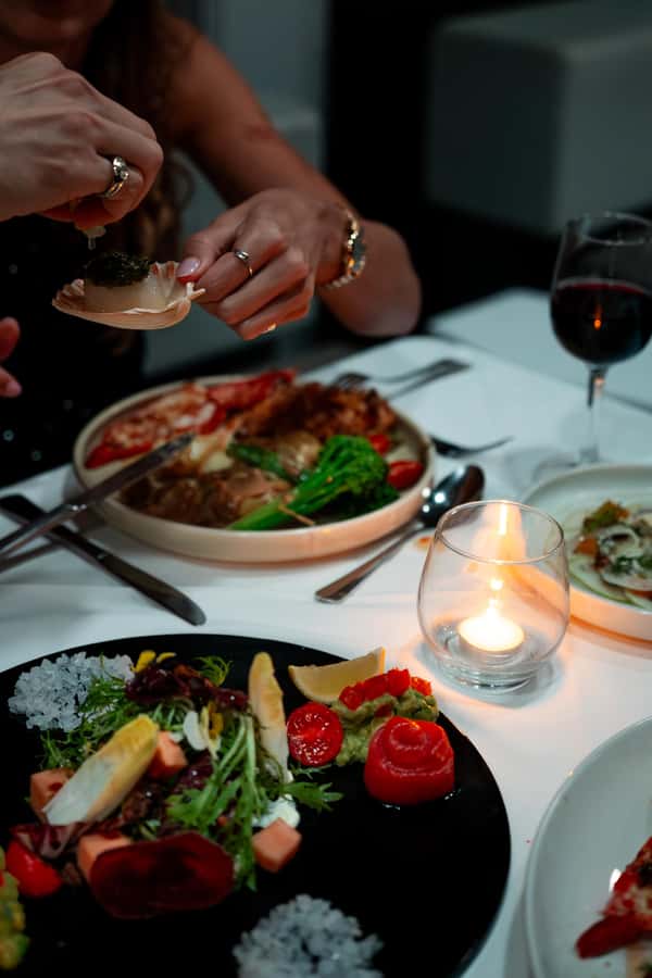 Sydney Harbour: Glass Boat Signature Dinner Cruise - Should you book the Glass Boat Signature Dinner Cruise?