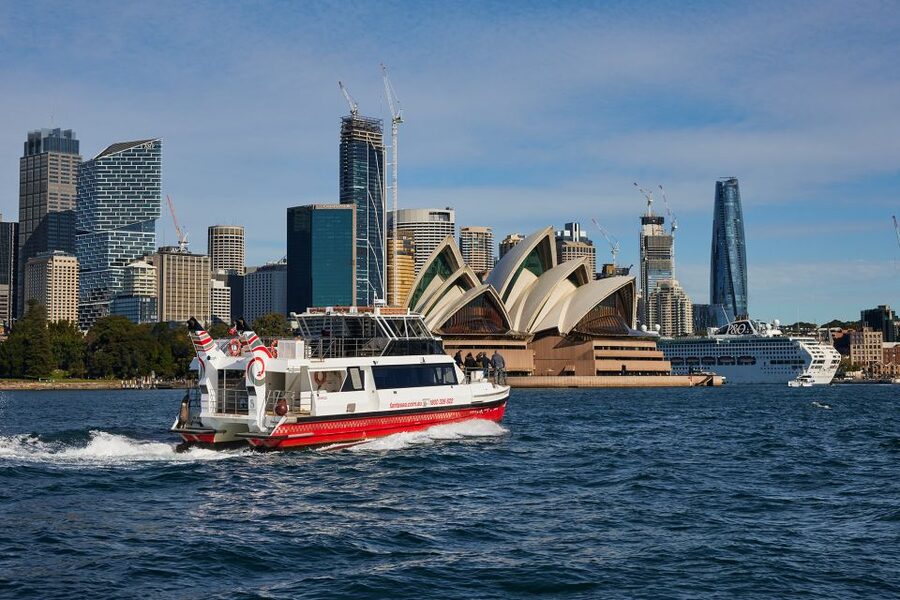 Sydney Harbour Sightseeing Cruise from Circular Quay - Blue Point, Goat Island, Simmons Point: the end stretch that keeps giving