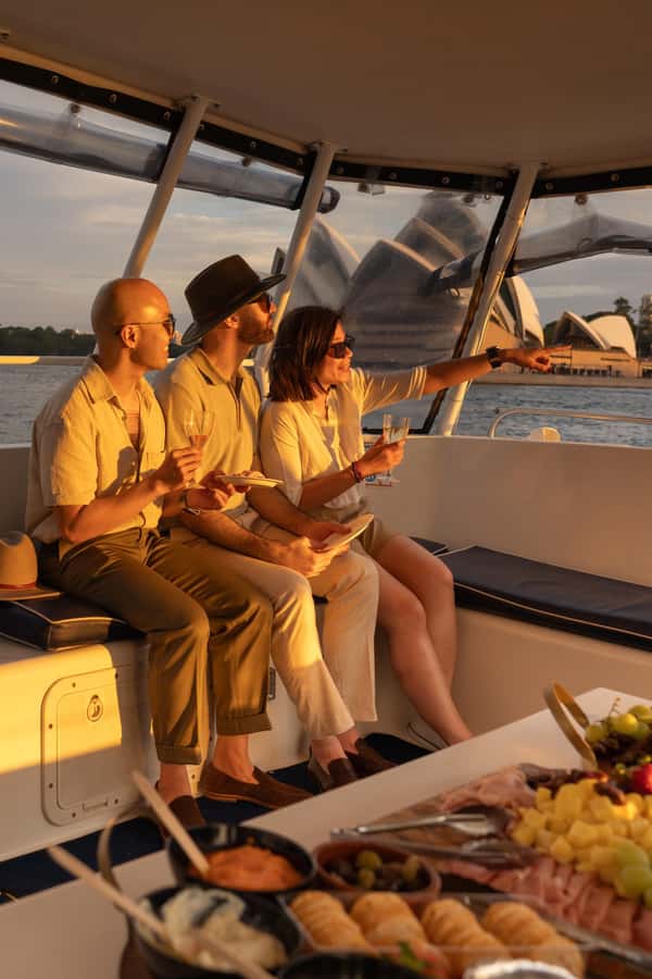 Sydney Harbour: Sunset Catamaran Cruise - Quick hits you can count on