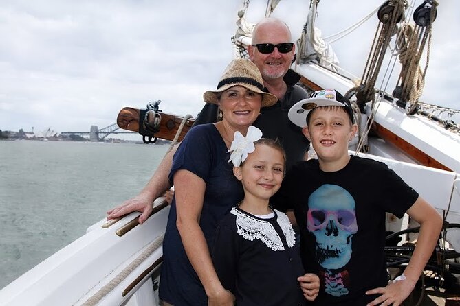 Sydney Harbour: Tall Ship Lunch Cruise - From Campbell’s Cove Jetty to the Opera House and Harbour Bridge views