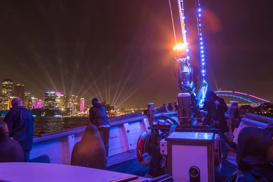 Sydney Harbour: Tall Ship Vivid Dinner Cruise - Who This Tall Ship Dinner Cruise Is Perfect For