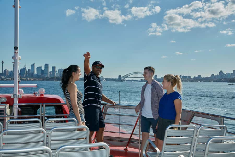 Sydney: Hop-on Hop-off Harbour Cruise with Commentary - How to plan a one-day vs two-day pass without stressing the timetable